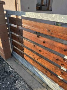 čištění plotů a zdí Praha